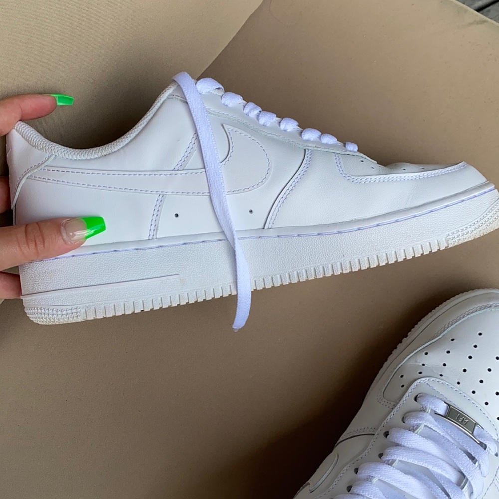 only worn once men’s size 9.5 air force 1
